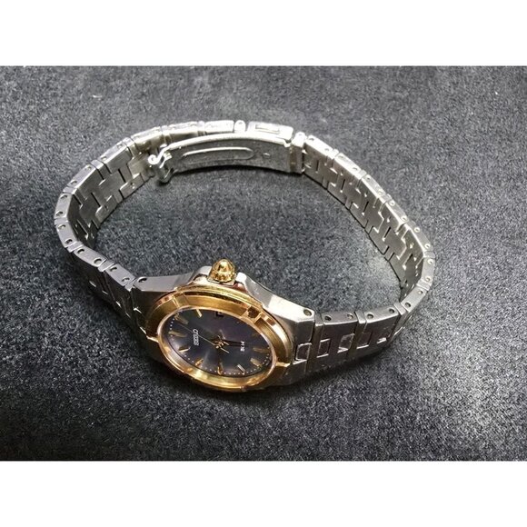 Ladies Seiko 7N82-6F50 Two Tone MOP Calendar Dial Quartz Watch New Battery main image 10